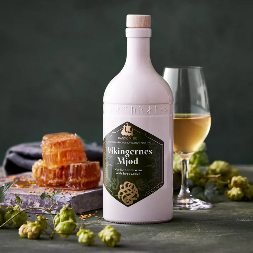 Dansk Mjød Vikingernes Mjød Nordic Honey Wine 750mL bottle crafted with hops. 2