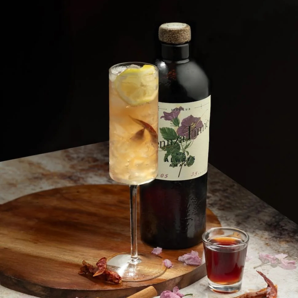 SennzaFinne Amaro No. 5 Always bottle featuring hibiscus, cinnamon, lemongrass, sarsaparilla, smoked paprika and rhubarb root. 2