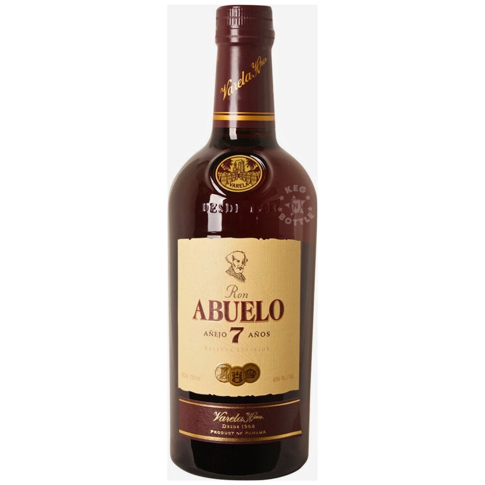 Bottle of Ron Abuelo Añejo 7 Años Rum 750 ml