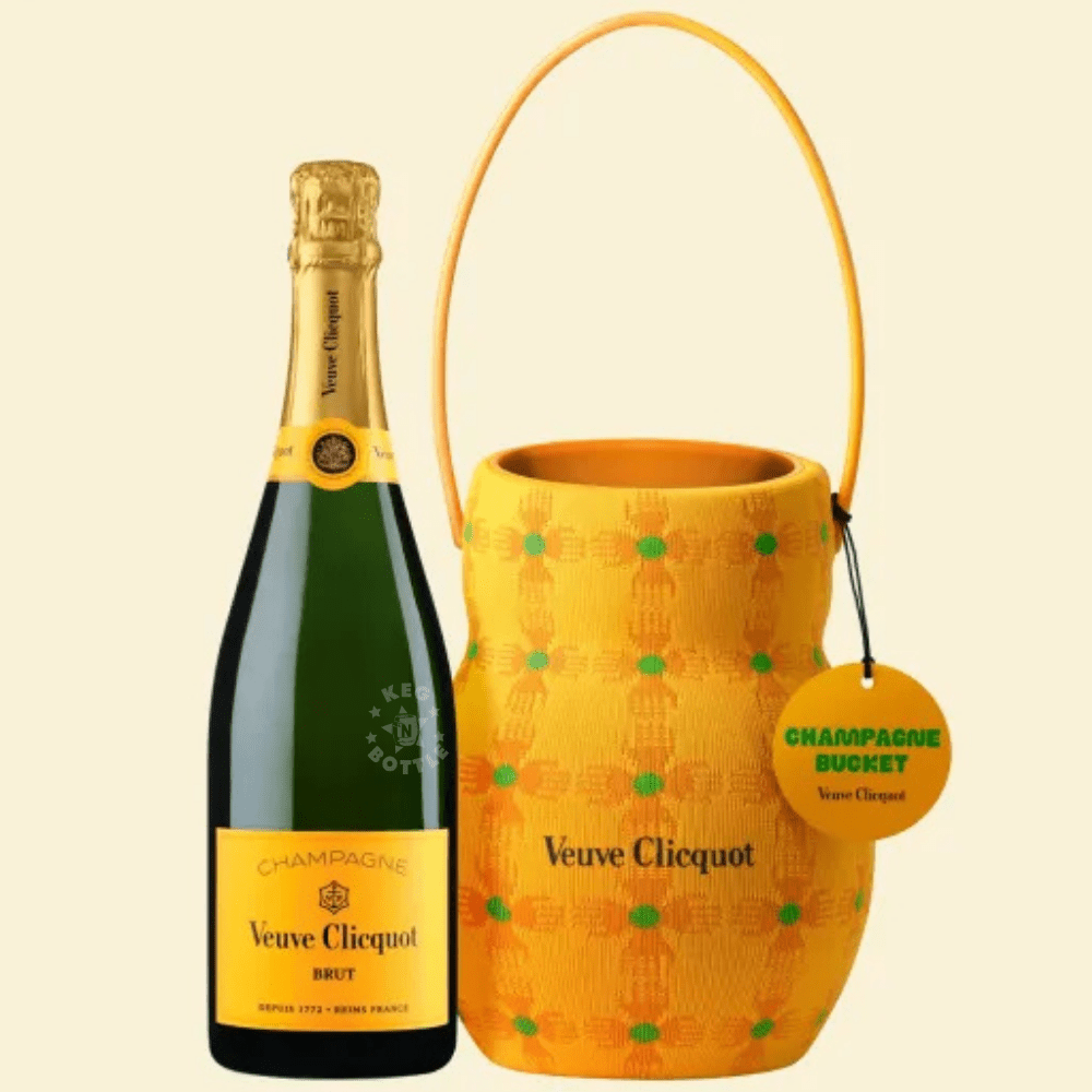 Veuve Clicquot Yellow Label Brut Champagne Sun Club Holder Gift Set (750ml)3