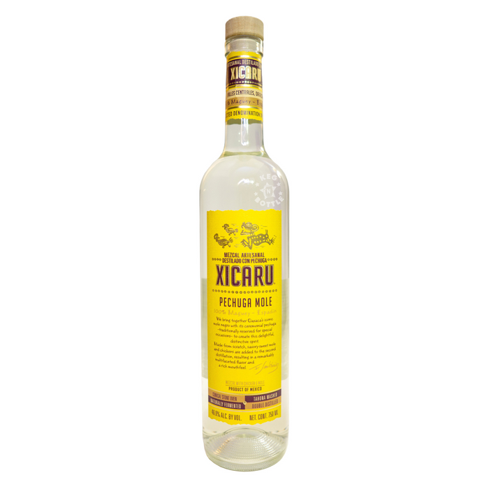 Xicaru Pechuga Mole Mezcal Artesanal (750 ml)