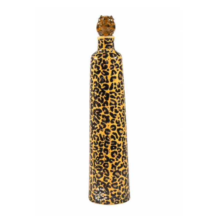 Flor y Cant0 Extra Anejo Limited Edition Jaguar Tequila (1 L)