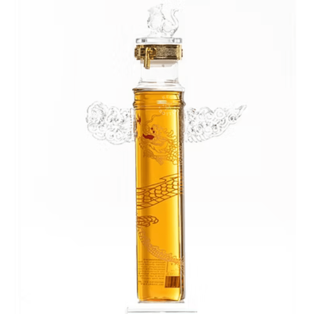 Goalong Hu Huabiao commemorative Chinese single malt whisky in an ornate hand-blown glass bottle with dragon, cloud, pillar and sculptural details. 1