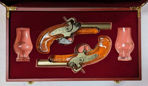 H. Deringer Bourbon Whiskey Pistol Set (750 mL)