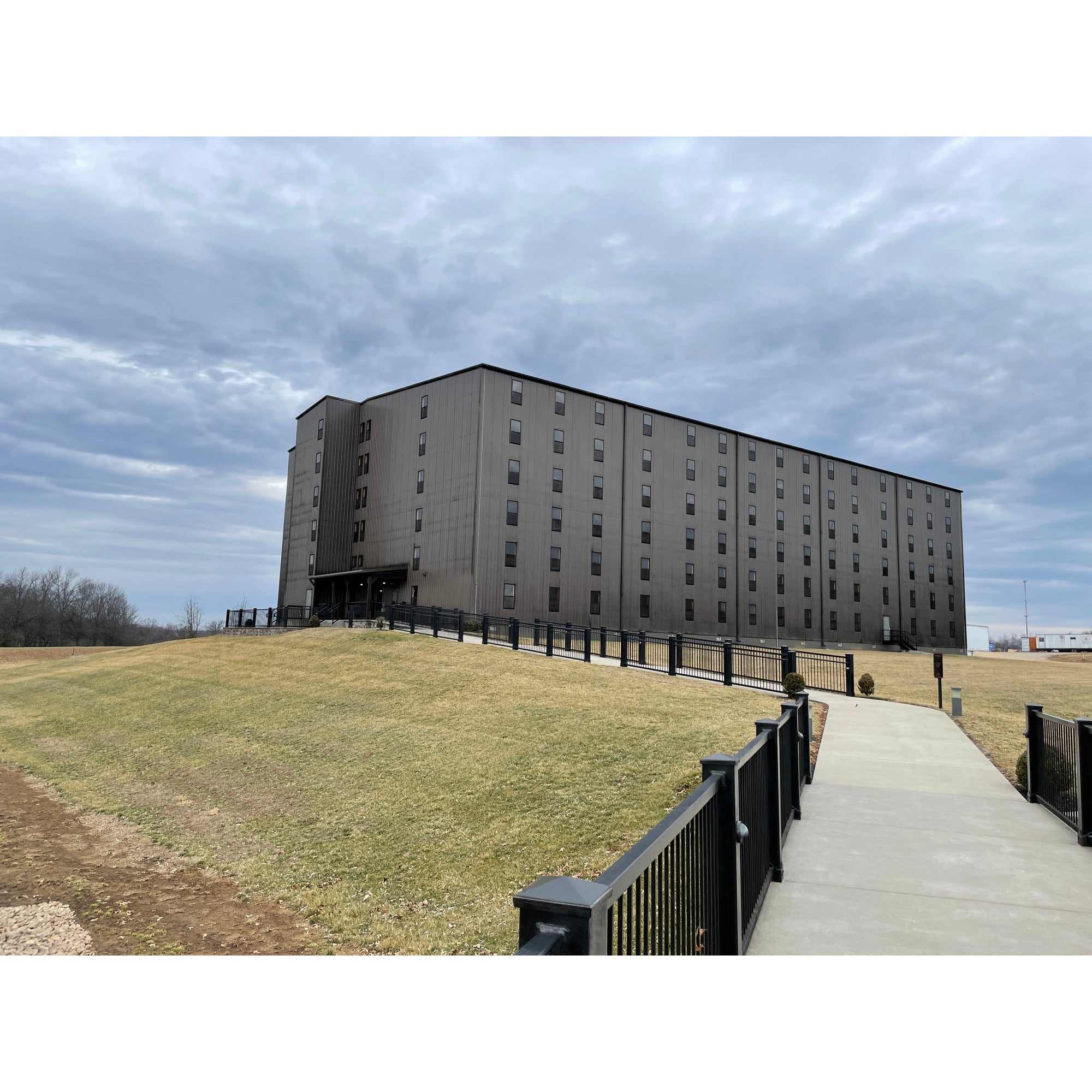 Rebel Single Barrel Bourbon (Barrel # 7755811 - "Family Reunion") - Bourbon Pursuit & Keg N Bottle Private Barrel Pick 750 ml | Keg N Bottle